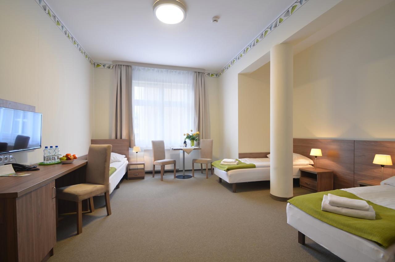 Hotel Zorza كولوبرزيغ المظهر الخارجي الصورة