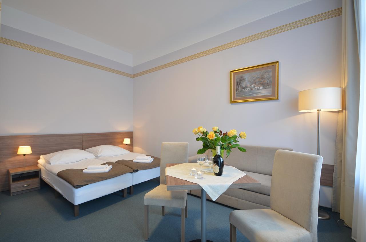 Hotel Zorza كولوبرزيغ المظهر الخارجي الصورة